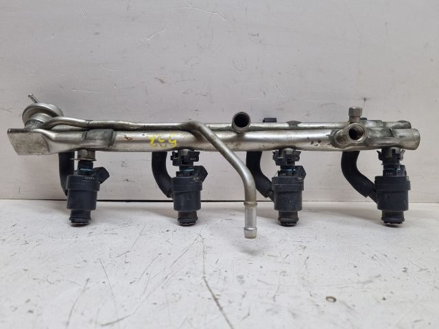 bontott BMW 3 E46 Porlasztó Sor / Híd