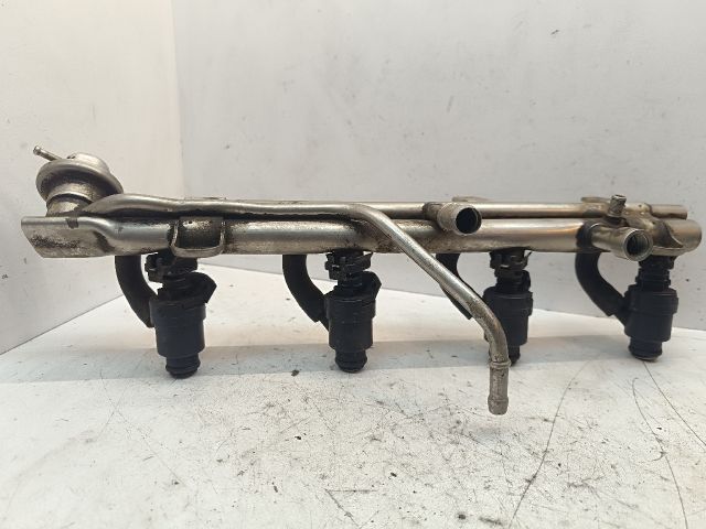 bontott BMW 3 E46 Porlasztó Sor / Híd