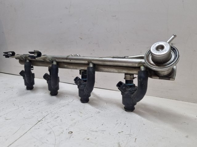 bontott BMW 3 E46 Porlasztó Sor / Híd