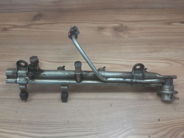 bontott BMW 3 E46 Porlasztó Sor / Híd