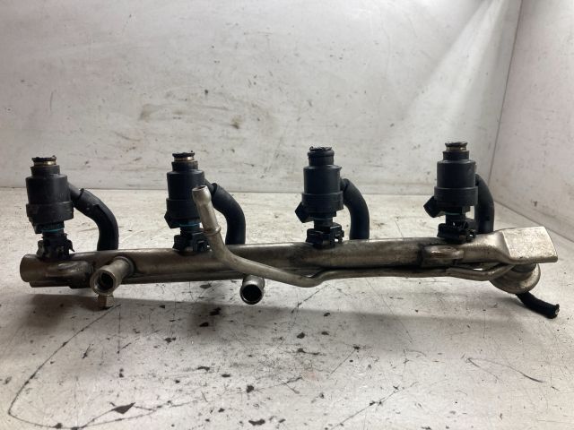 bontott BMW 3 E46 Porlasztó Sor / Híd