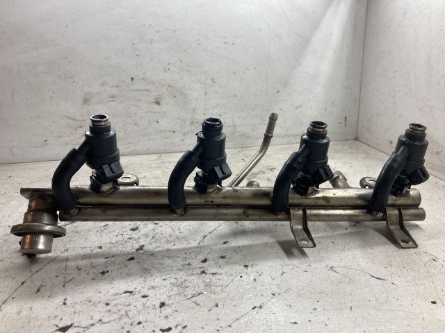 bontott BMW 3 E46 Porlasztó Sor / Híd