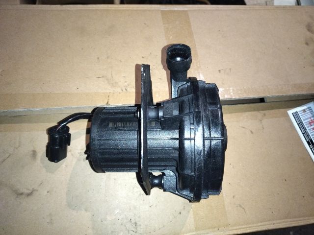 bontott BMW 3 E46 Szekunder Levegő Szivattyú
