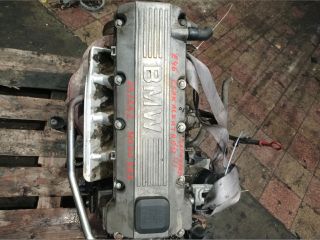 bontott BMW 3 E46 Szelepfedél