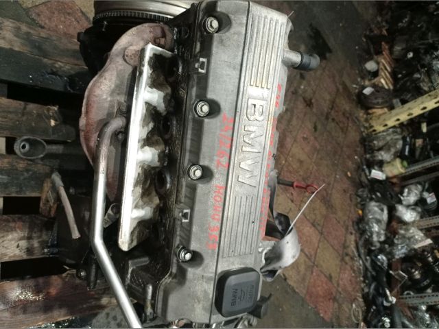 bontott BMW 3 E46 Szelepfedél