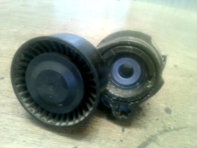 bontott BMW 3 E46 Szíjfeszítő Görgő