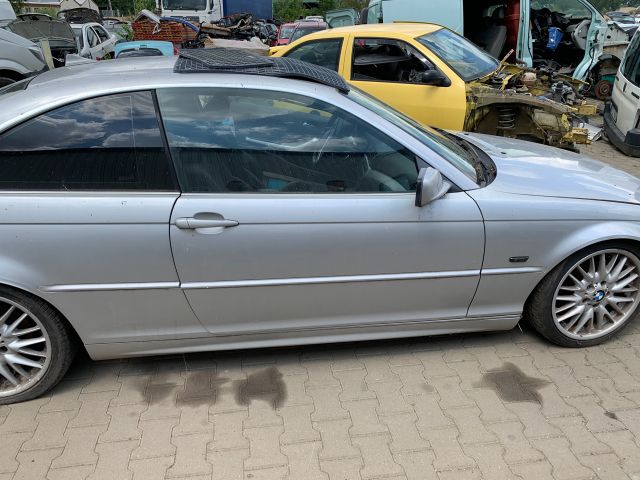 bontott BMW 3 E46 Jobb első Féknyereg Munkahengerrel