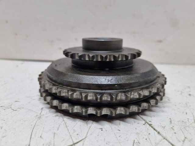 bontott BMW 3 E46 Adagoló Bordáskerék / Lánckerék