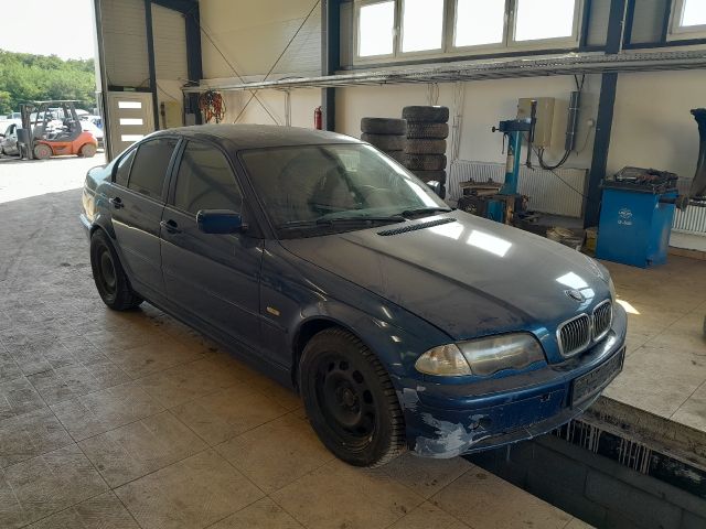 bontott BMW 3 E46 Biztosítéktábla Motortér