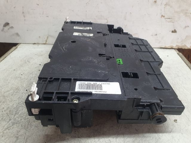 bontott BMW 3 E46 Biztosítéktábla Motortér