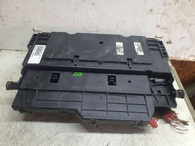 bontott BMW 3 E46 Biztosítéktábla Motortér