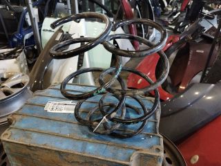 bontott BMW 3 E46 Első Rugó Pár