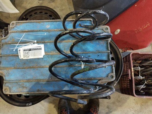 bontott BMW 3 E46 Első Rugó Pár