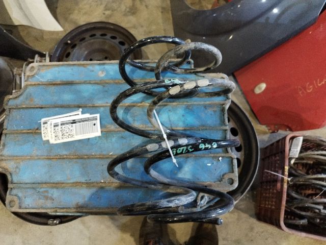 bontott BMW 3 E46 Első Rugó Pár