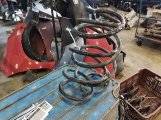 bontott BMW 3 E46 Első Rugó Pár