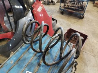 bontott BMW 3 E46 Első Rugó Pár