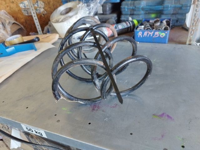 bontott BMW 3 E46 Első Rugó Pár