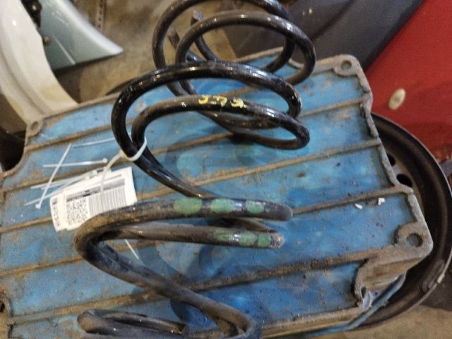 bontott BMW 3 E46 Első Rugó Pár