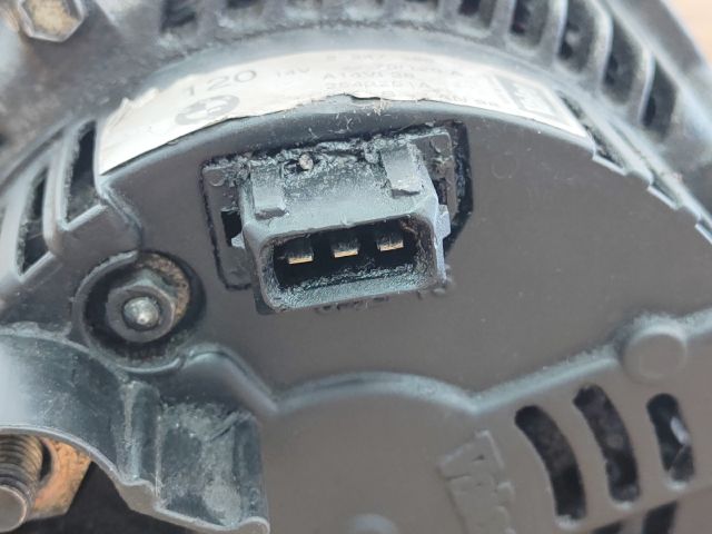 bontott BMW 3 E46 Generátor