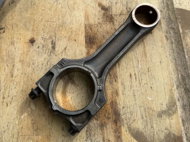 bontott BMW 3 E46 Hajtókar