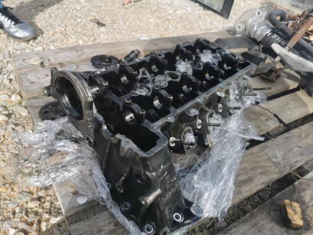 bontott BMW 3 E46 Hengerfej