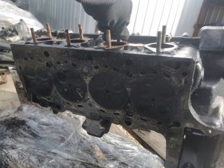 bontott BMW 3 E46 Hengerfej