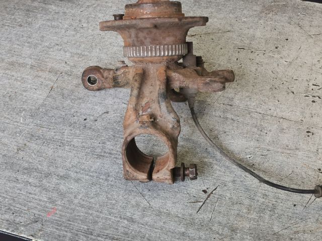 bontott BMW 3 E46 Jobb első Csonkállvány Kerékaggyal