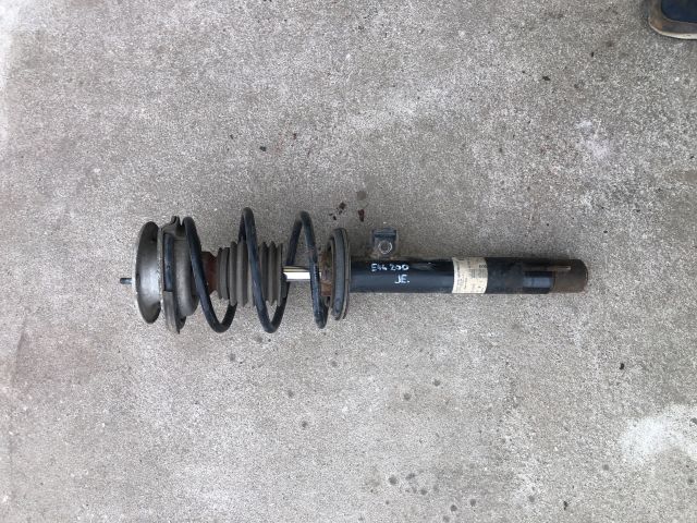 bontott BMW 3 E46 Jobb első Gólyaláb (Lengécsillapító, Rugó)