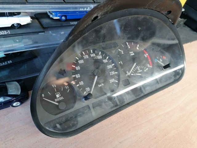 bontott BMW 3 E46 Kilométeróra