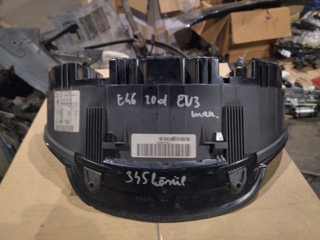 bontott BMW 3 E46 Kilométeróra