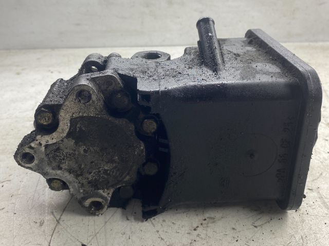 bontott BMW 3 E46 Kormányszervó Motor (Hidraulikus)