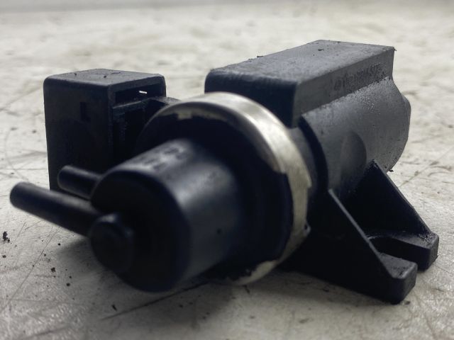 bontott BMW 3 E46 Lefújószelep