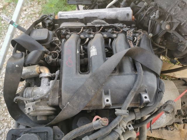 bontott BMW 3 E46 Motor (Fűzött blokk hengerfejjel)