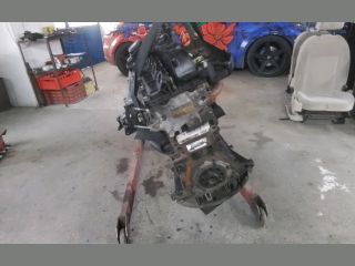bontott BMW 3 E46 Motor (Fűzött blokk hengerfejjel)