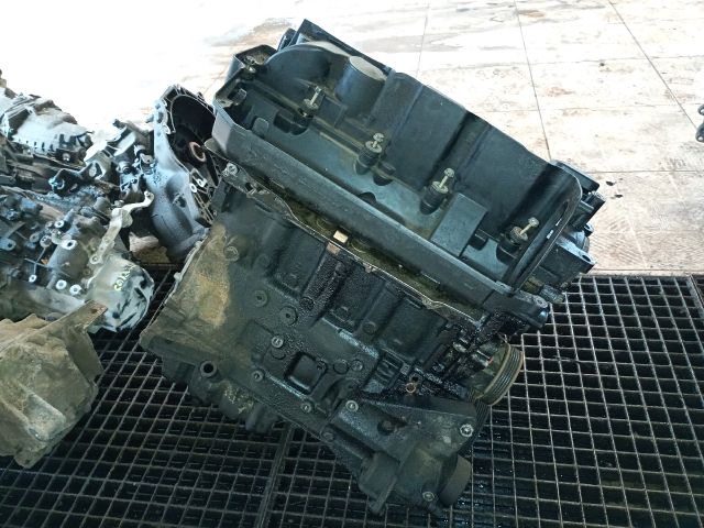 bontott BMW 3 E46 Motor (Fűzött blokk hengerfejjel)