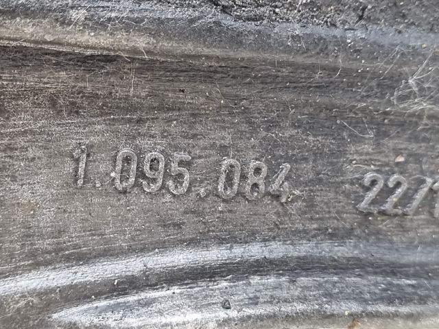 bontott BMW 3 E46 Motor Tartó Bak Jobb