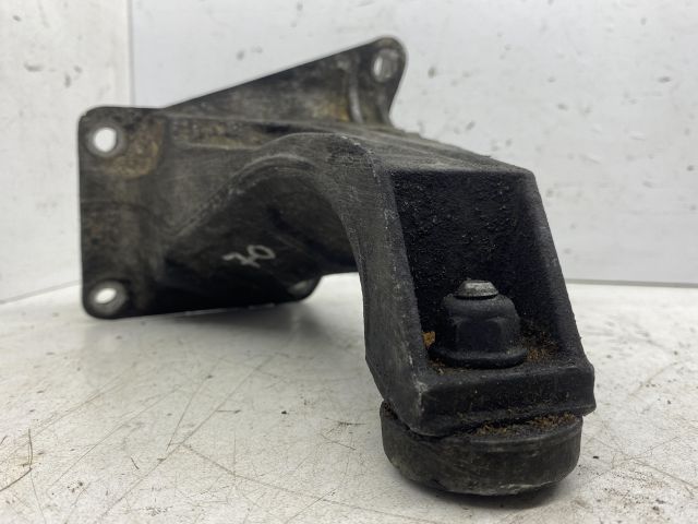 bontott BMW 3 E46 Motor Tartó Bak Jobb