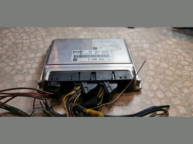 bontott BMW 3 E46 Motorvezérlő