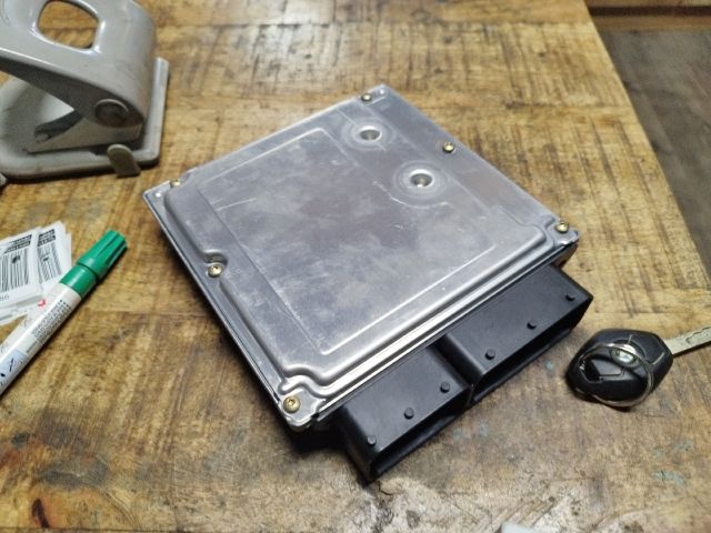 bontott BMW 3 E46 Motorvezérlő