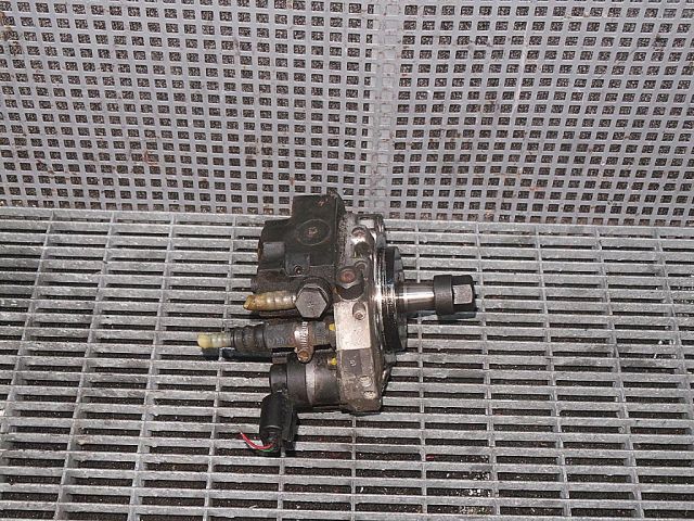 bontott BMW 3 E46 Nagynyomású Szivattyú