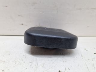 bontott BMW 3 E46 Olajbeöntő Sapka