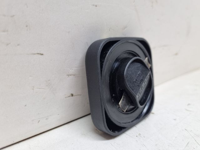 bontott BMW 3 E46 Olajbeöntő Sapka