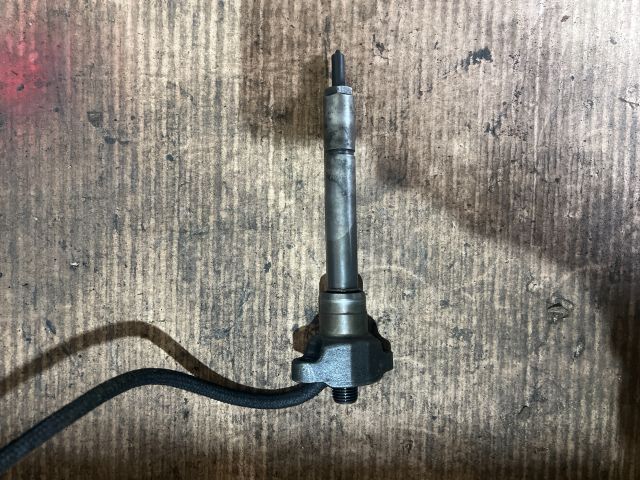 bontott BMW 3 E46 Porlasztó (1 db)