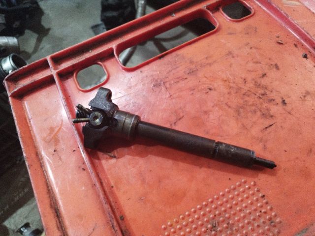 bontott BMW 3 E46 Porlasztó (1 db)