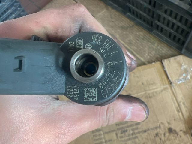 bontott BMW 3 E46 Porlasztó (1 db)