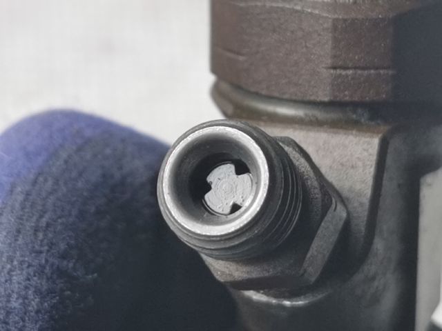 bontott BMW 3 E46 Porlasztó (1 db)