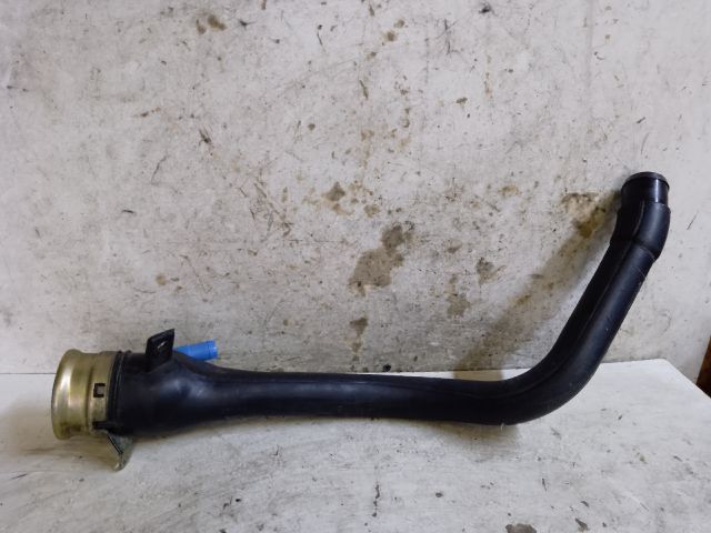 bontott BMW 3 E46 Tankbetöltő Cső (Fém)