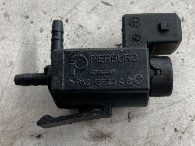 bontott BMW 3 E46 Turbó Vákum Szelep