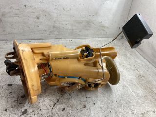 bontott BMW 3 E46 Üzemanyag Szivattyú