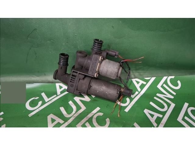 bontott BMW 3 E46 Vízpumpa